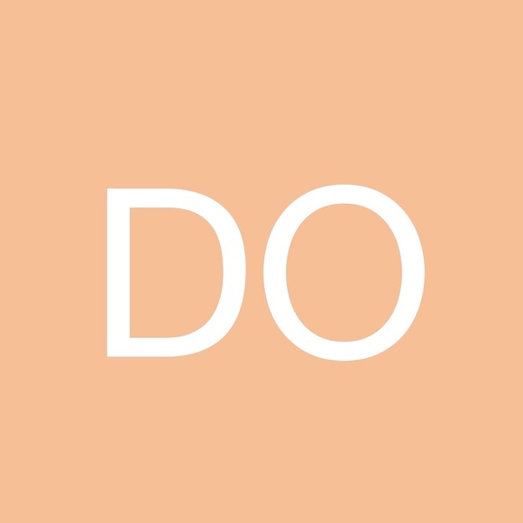 Meet your Posher, Damiana - Picture 1 of 1